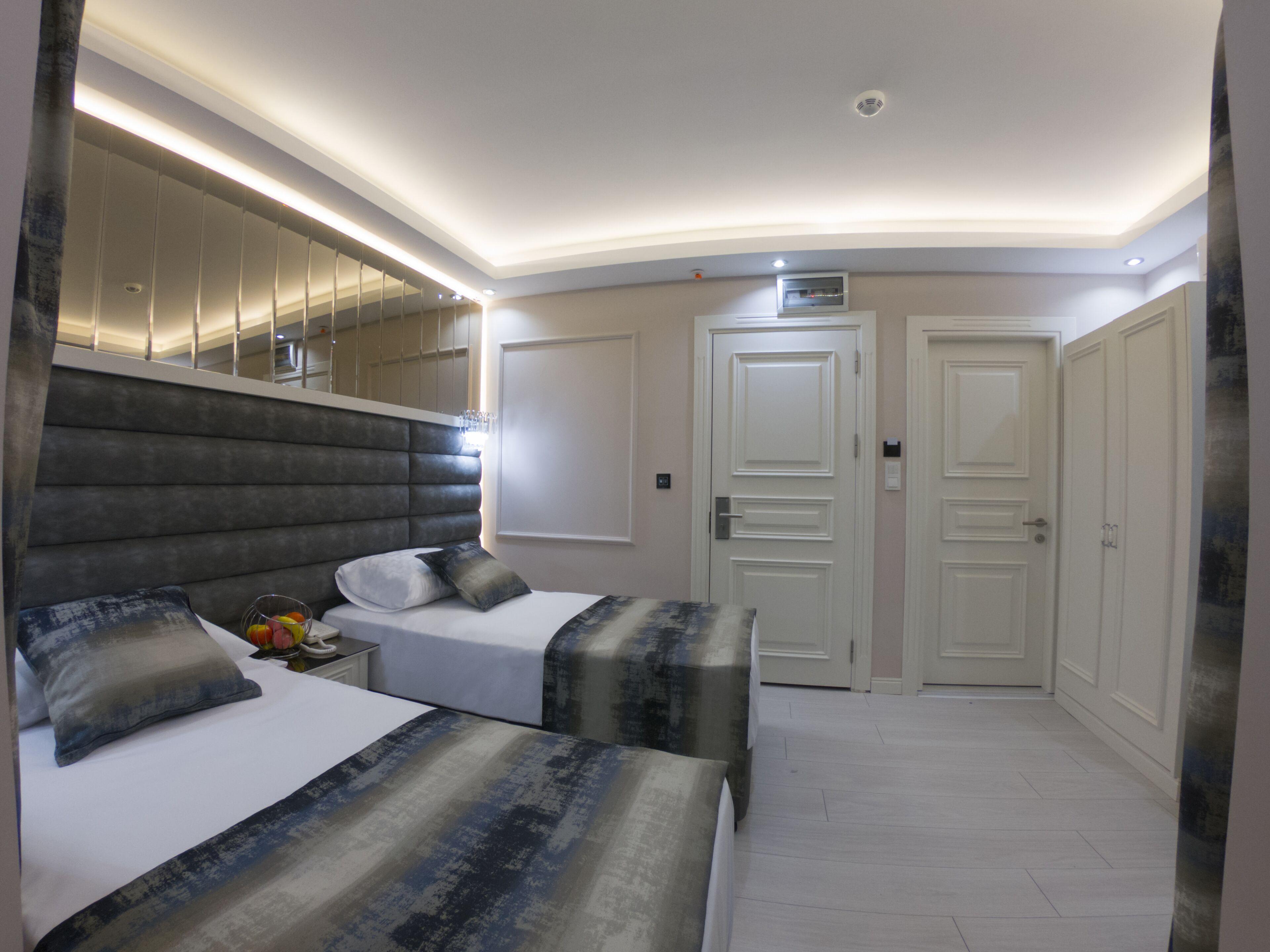 Crowned Hotel — Fotoğraflar 1